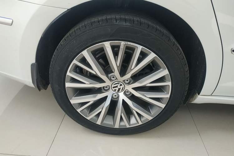 Used Volkswagen FAW-Volkswagen CC 2018 1.8TSI Luxury Model Exterior 5