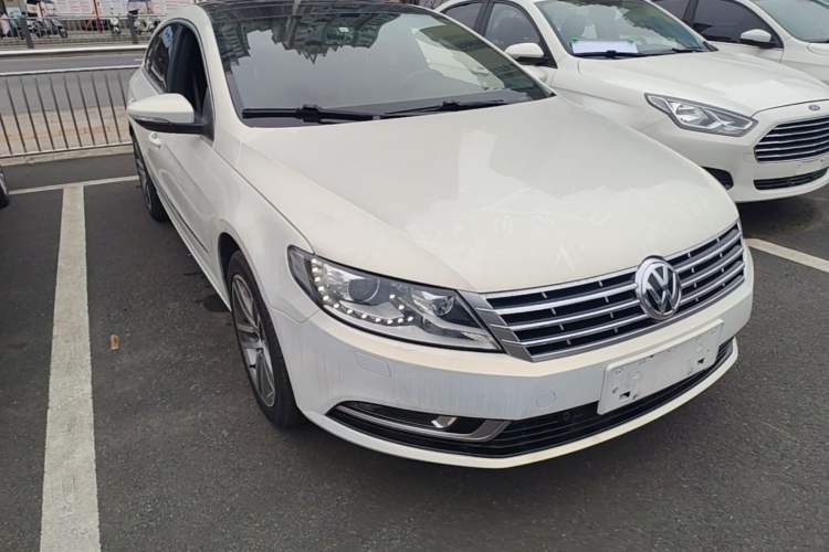 Used Volkswagen FAW-Volkswagen CC 2018 1.8TSI Prestige Model Front Right 45 Deg