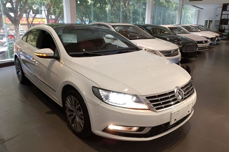 Used Volkswagen FAW-Volkswagen CC 2018 1.8TSI Luxury Model Front Right 45 Deg