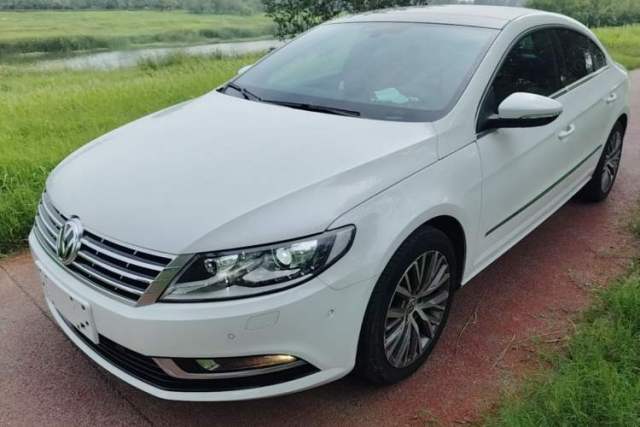 Volkswagen FAW-Volkswagen CC 2018 1.8TSI Luxury Model с пробегом