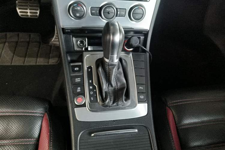 Used Volkswagen FAW-Volkswagen CC 2018 1.8TSI Luxury Model Gear Lever