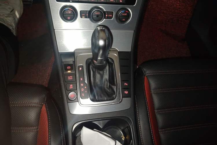 Used Volkswagen FAW-Volkswagen CC 2018 1.8TSI Prestige Model Gear Lever