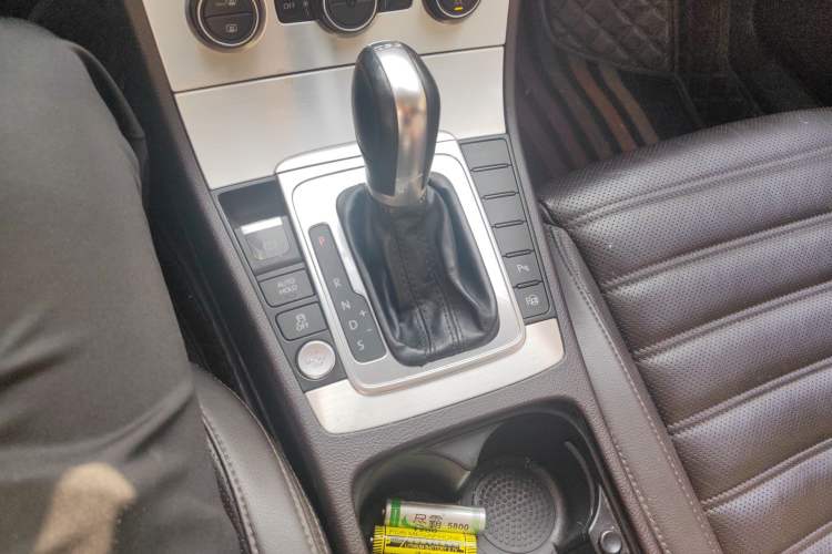 Used Volkswagen FAW-Volkswagen CC 2018 1.8TSI Luxury Model Gear Lever