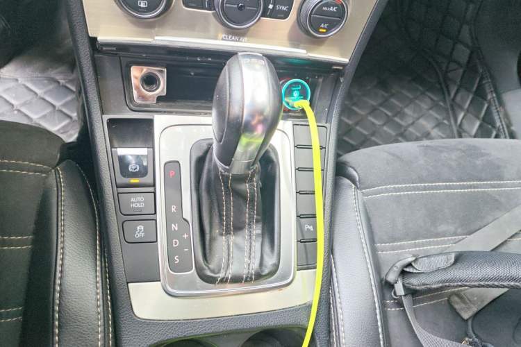 Used Volkswagen FAW-Volkswagen CC 2018 1.8TSI Prestige Model Gear Lever
