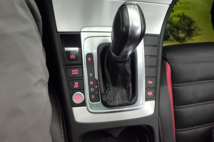 Used Volkswagen FAW-Volkswagen CC 2018 1.8TSI Luxury Model Gear Lever