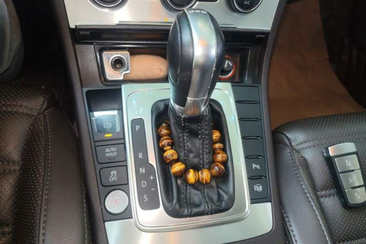 Used Volkswagen FAW-Volkswagen CC 2018 1.8TSI Luxury Model Gear Lever