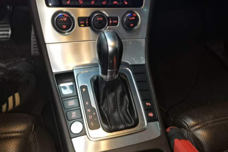 Used Volkswagen FAW-Volkswagen CC 2018 1.8TSI Luxury Model Gear Lever