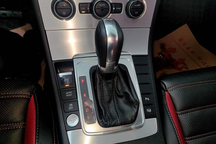 Used Volkswagen FAW-Volkswagen CC 2018 1.8TSI Luxury Model Gear Lever