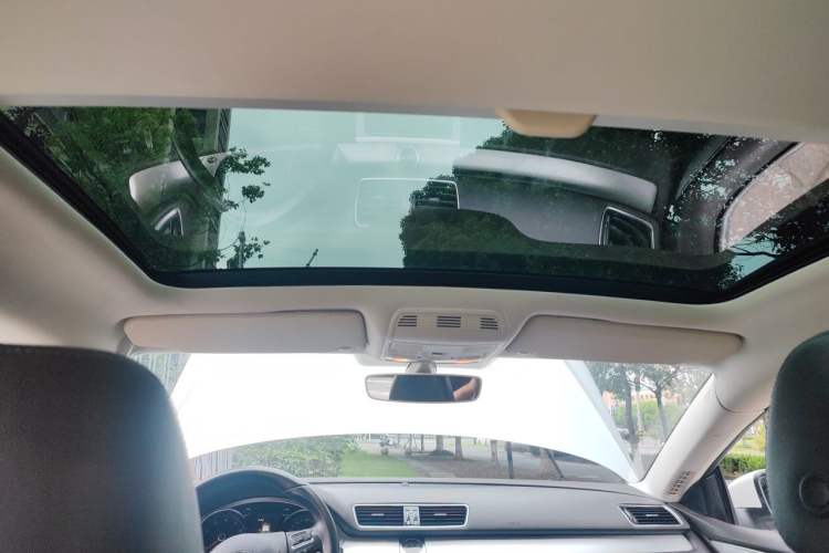 Used Volkswagen FAW-Volkswagen CC 2018 1.8TSI Luxury Model Headliner