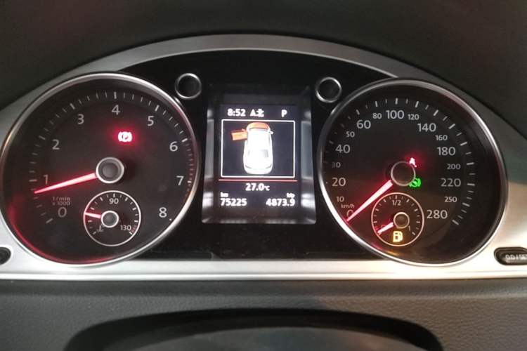 Used Volkswagen FAW-Volkswagen CC 2018 1.8TSI Luxury Model Instrument Cluster