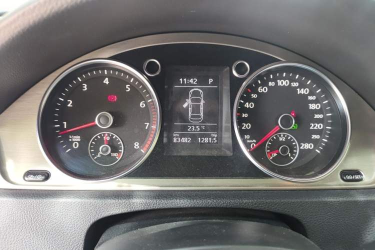 Used Volkswagen FAW-Volkswagen CC 2018 1.8TSI Prestige Model Instrument Cluster