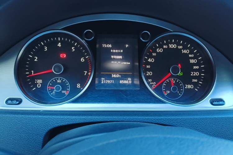 Used Volkswagen FAW-Volkswagen CC 2018 1.8TSI Luxury Model Instrument Cluster