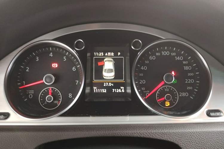 Used Volkswagen FAW-Volkswagen CC 2018 1.8TSI Luxury Model Instrument Cluster