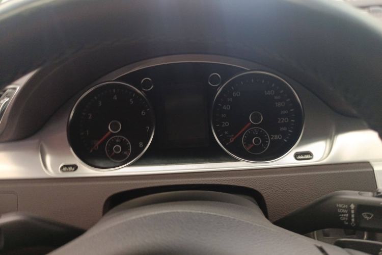 Used Volkswagen FAW-Volkswagen CC 2018 2.0 TSI Luxury Model Instrument Cluster