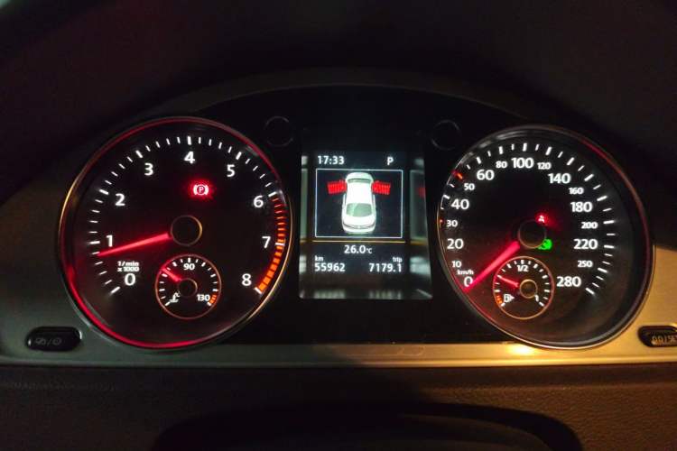 Used Volkswagen FAW-Volkswagen CC 2018 1.8TSI Luxury Model Instrument Cluster