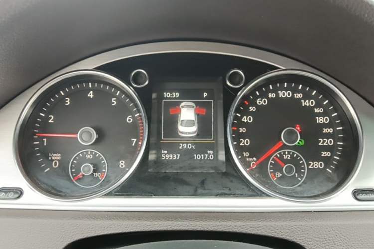 Used Volkswagen FAW-Volkswagen CC 2018 1.8TSI Luxury Model Instrument Cluster