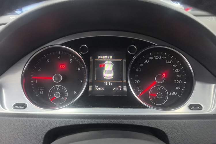 Used Volkswagen FAW-Volkswagen CC 2018 1.8TSI Luxury Model Instrument Cluster