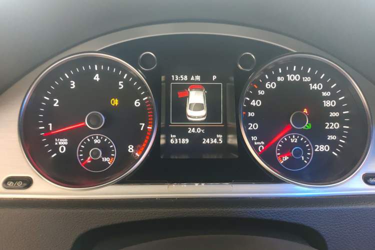 Used Volkswagen FAW-Volkswagen CC 2018 1.8TSI Luxury Model Instrument Cluster