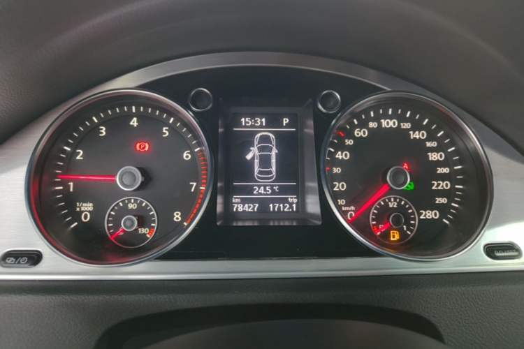 Used Volkswagen FAW-Volkswagen CC 2018 1.8TSI Prestige Model Instrument Cluster