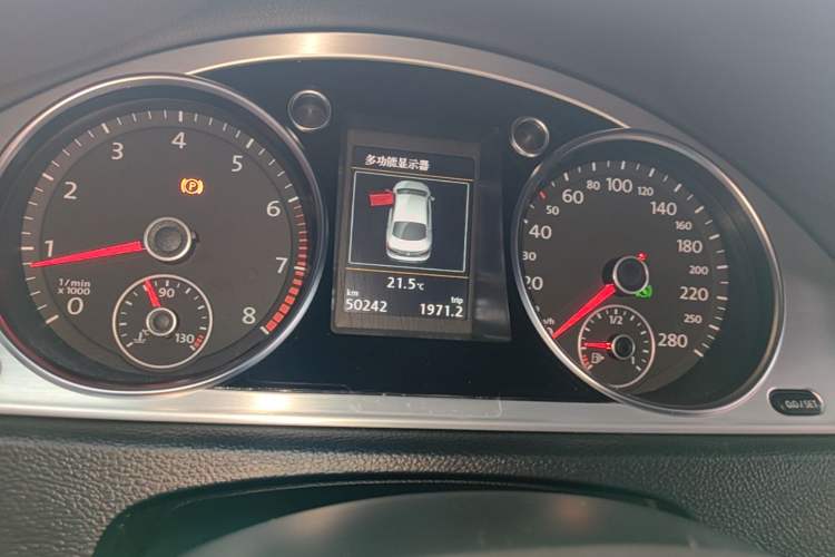 Used Volkswagen FAW-Volkswagen CC 2018 1.8TSI Luxury Model Instrument Cluster