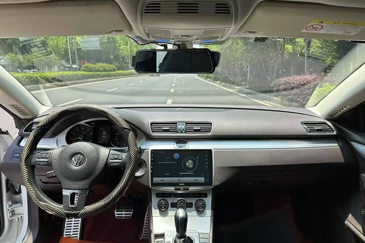 Used Volkswagen FAW-Volkswagen CC 2018 1.8TSI Luxury Model Interior 1