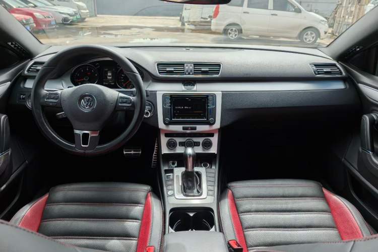 Used Volkswagen FAW-Volkswagen CC 2018 1.8TSI Luxury Model Interior 1