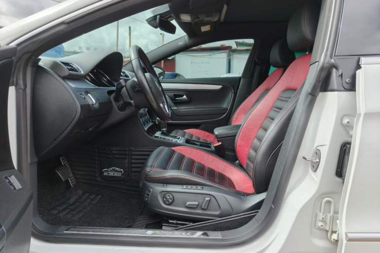 Used Volkswagen FAW-Volkswagen CC 2018 1.8TSI Luxury Model Interior 2