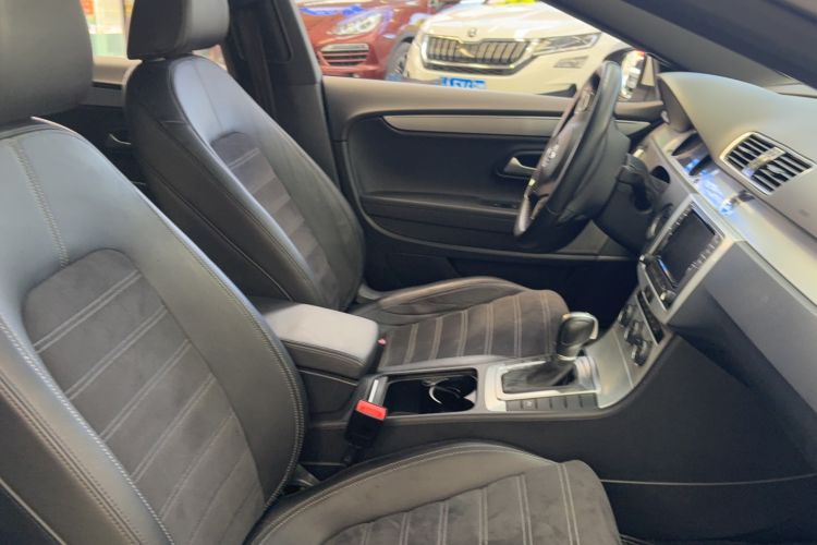 Used Volkswagen FAW-Volkswagen CC 2018 1.8TSI Prestige Model Interior 3