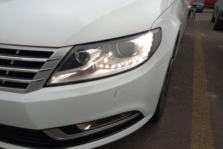 Used Volkswagen FAW-Volkswagen CC 2018 1.8TSI Prestige Model Left Front Headlight