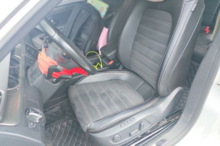 Used Volkswagen FAW-Volkswagen CC 2018 1.8TSI Prestige Model Left Front Seat