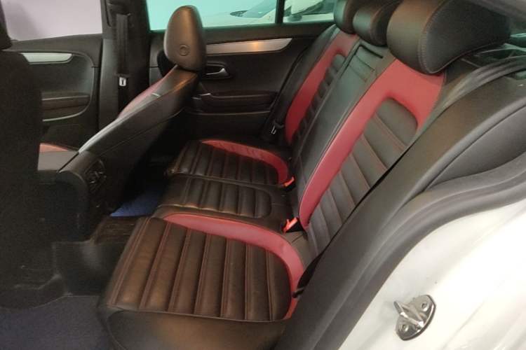 Used Volkswagen FAW-Volkswagen CC 2018 1.8TSI Luxury Model Left Rear Seat