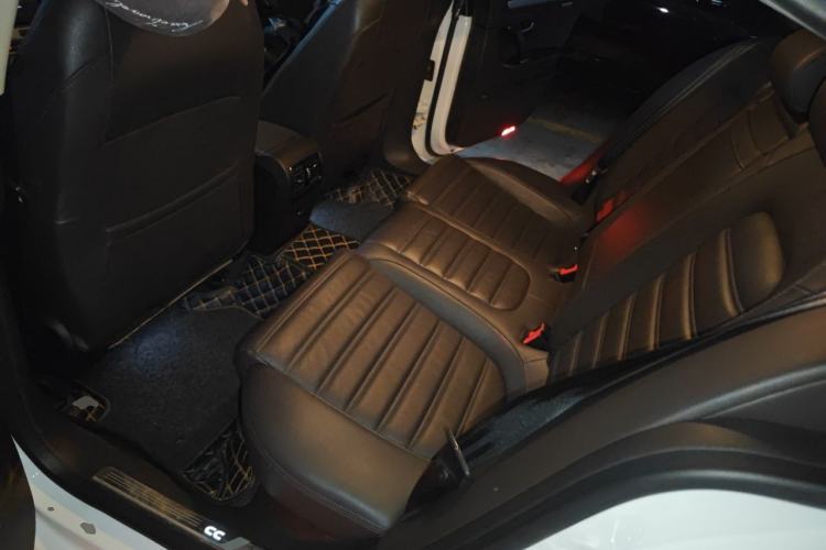 Used Volkswagen FAW-Volkswagen CC 2018 1.8TSI Luxury Model Left Rear Seat
