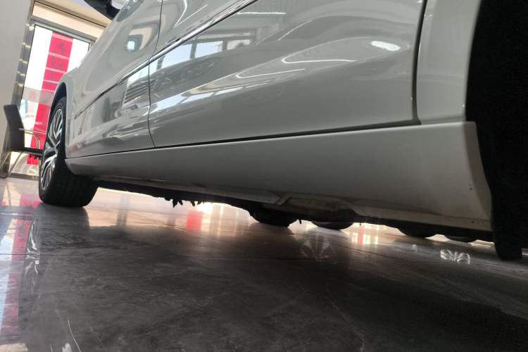 Used Volkswagen FAW-Volkswagen CC 2018 1.8TSI Luxury Model Left Side Sill