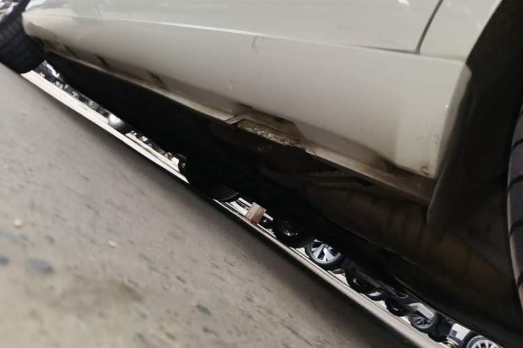 Used Volkswagen FAW-Volkswagen CC 2018 1.8TSI Luxury Model Left Side Sill