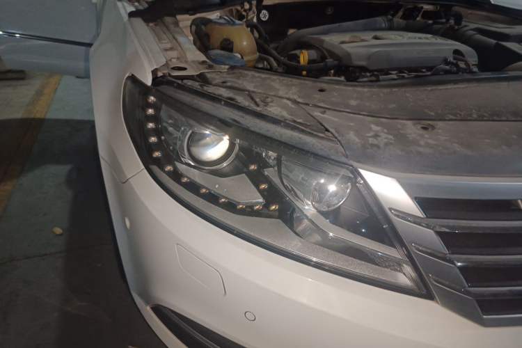 Used Volkswagen FAW-Volkswagen CC 2018 1.8TSI Prestige Model Right Front Headlight