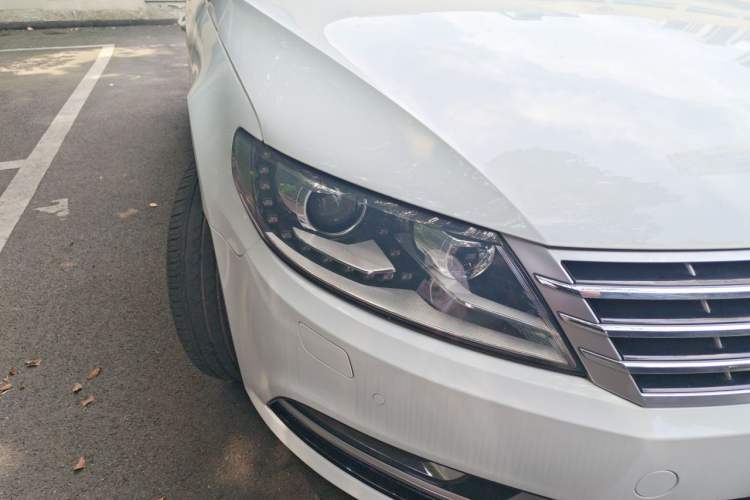 Used Volkswagen FAW-Volkswagen CC 2018 1.8TSI Prestige Model Right Front Headlight