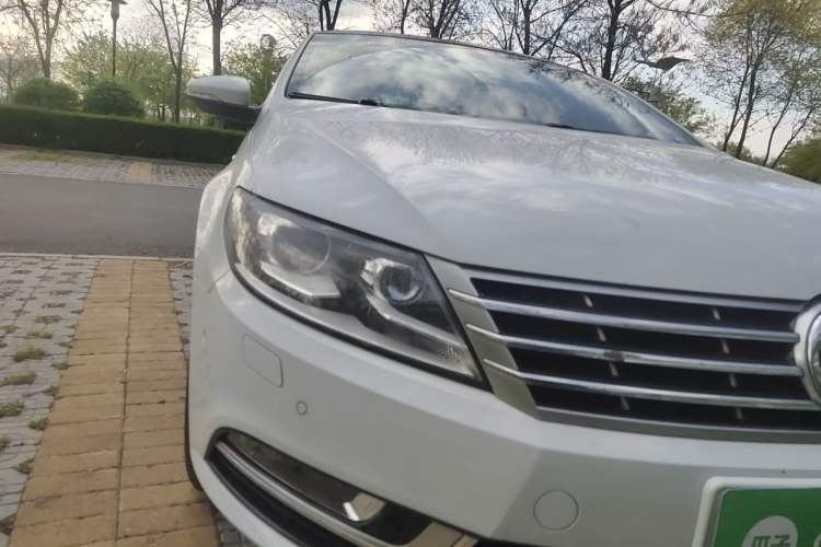 Used Volkswagen FAW-Volkswagen CC 2018 1.8TSI Luxury Model Right Front Headlight