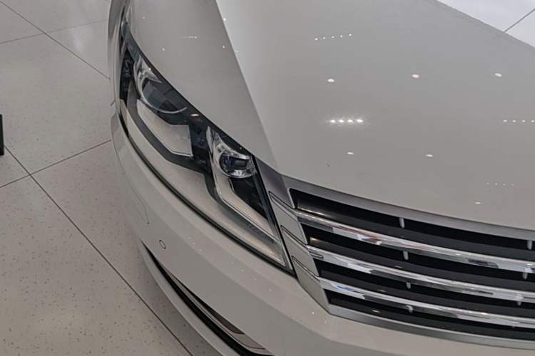 Used Volkswagen FAW-Volkswagen CC 2018 1.8TSI Luxury Model Right Front Headlight