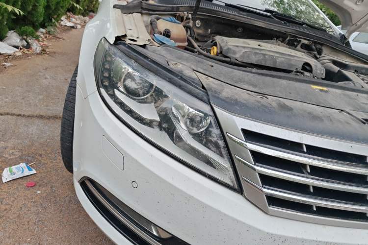 Used Volkswagen FAW-Volkswagen CC 2018 1.8TSI Luxury Model Right Front Headlight