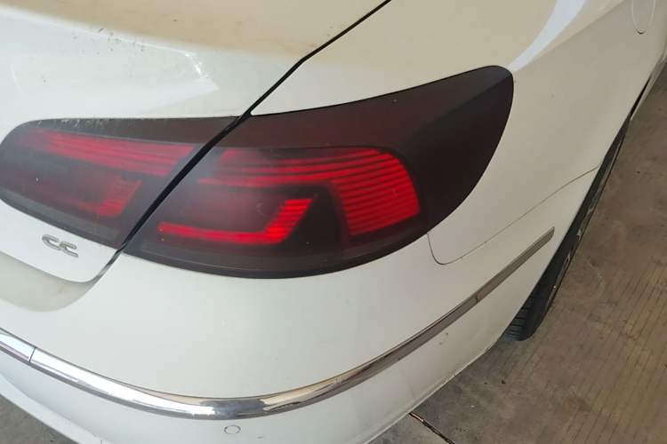 Used Volkswagen FAW-Volkswagen CC 2018 1.8TSI Luxury Model Right Rear Taillight