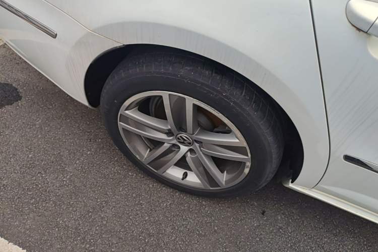 Used Volkswagen FAW-Volkswagen CC 2018 1.8TSI Prestige Model Right Rear Wheel Hub