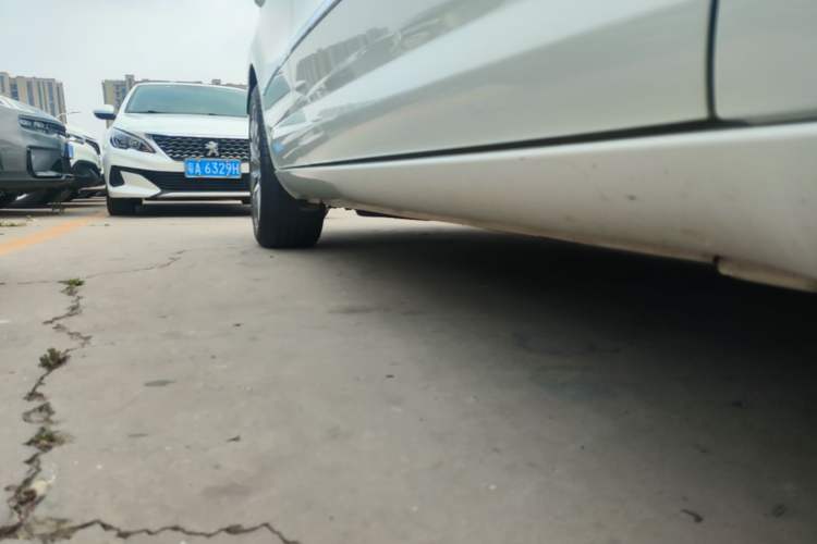 Used Volkswagen FAW-Volkswagen CC 2018 1.8TSI Luxury Model Right Side Sill