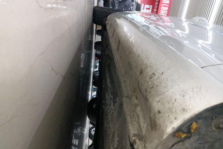 Used Volkswagen FAW-Volkswagen CC 2018 1.8TSI Luxury Model Right Side Sill