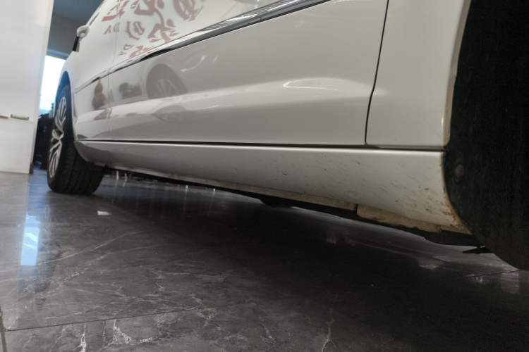Used Volkswagen FAW-Volkswagen CC 2018 1.8TSI Luxury Model Right Side Sill