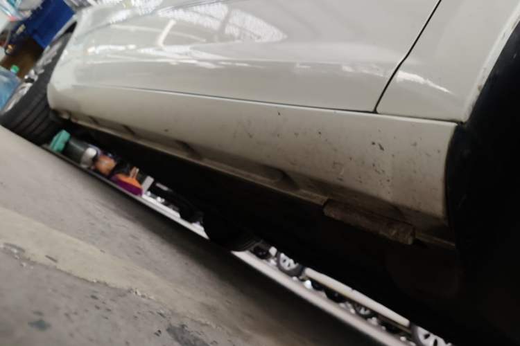 Used Volkswagen FAW-Volkswagen CC 2018 1.8TSI Luxury Model Right Side Sill