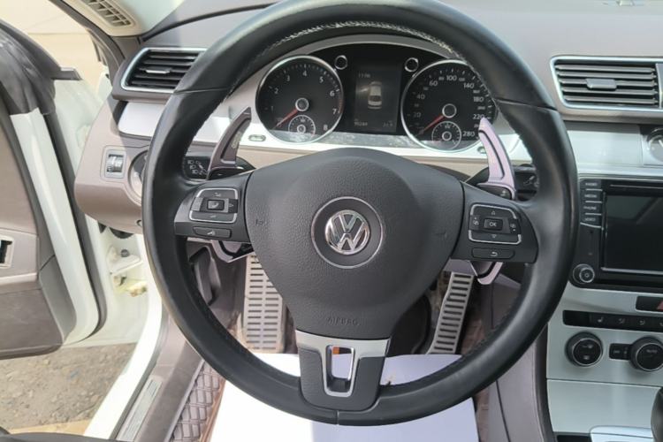 Used Volkswagen FAW-Volkswagen CC 2018 1.8TSI Luxury Model Steering Wheel