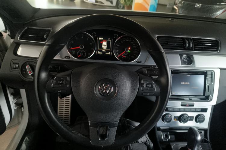 Used Volkswagen FAW-Volkswagen CC 2018 1.8TSI Luxury Model Steering Wheel