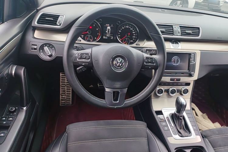 Used Volkswagen FAW-Volkswagen CC 2018 1.8TSI Prestige Model Steering Wheel