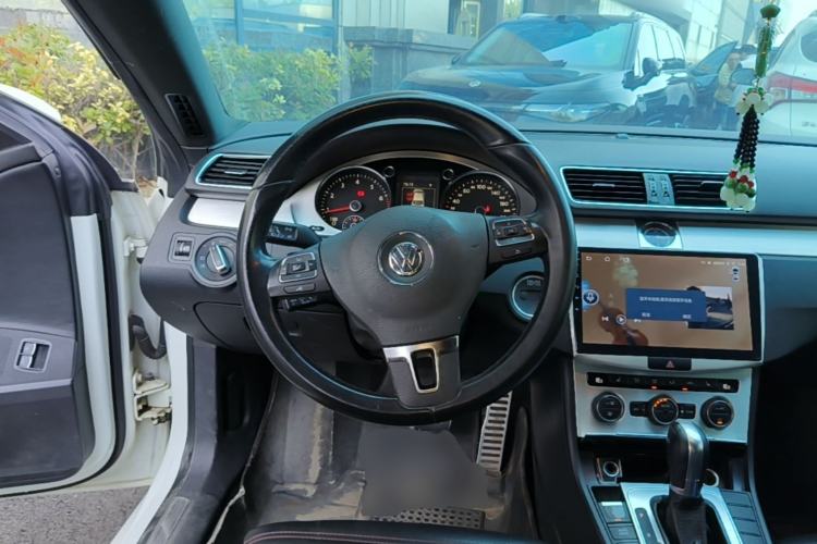Used Volkswagen FAW-Volkswagen CC 2018 1.8TSI Luxury Model Steering Wheel