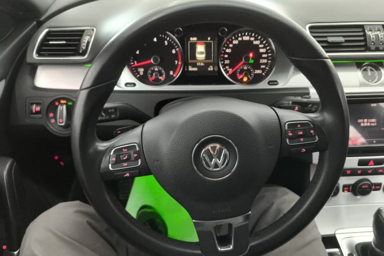Used Volkswagen FAW-Volkswagen CC 2018 1.8TSI Luxury Model Steering Wheel